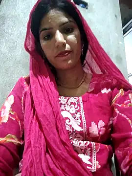 Snapshot of Riya_jaan12 chatting on 08/05/26, 06:55 Riya jaan12 online show from 08/05/26, 06:55