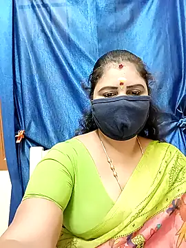 Snapshot of sushma26 chatting on 09/17/25, 07:10 sushma26 online show from 09/17/25, 07:10