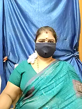 Snapshot of sushma26 chatting on 09/26/25, 01:15 sushma26 online show from 09/26/25, 01:15