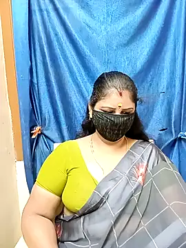 Snapshot of sushma26 chatting on 10/07/25, 08:00 sushma26 online show from 10/07/25, 08:00