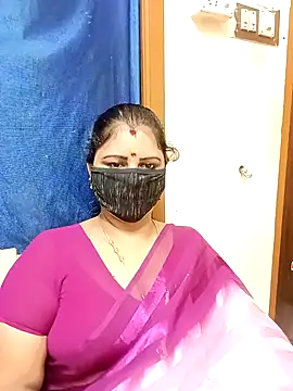 Snapshot of sushma26 chatting on 10/26/25, 07:09 sushma26 online show from 10/26/25, 07:09