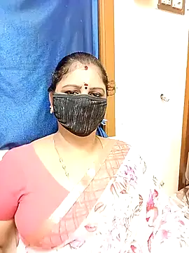 Snapshot of sushma26 chatting on 10/28/25, 07:45 sushma26 online show from 10/28/25, 07:45