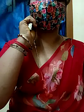 Snapshot of sushma26 chatting on 07/17/26, 06:42 sushma26 online show from 07/17/26, 06:42
