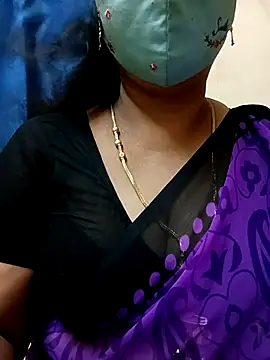 Snapshot of sushma26 chatting on 07/21/26, 05:32 sushma26 online show from 07/21/26, 05:32