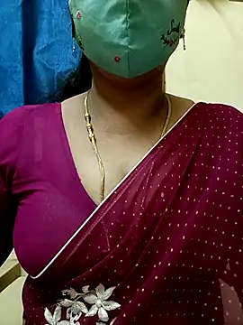 Snapshot of sushma26 chatting on 07/23/26, 04:10 sushma26 online show from 07/23/26, 04:10