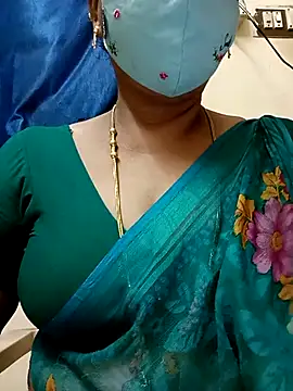 Snapshot of sushma26 chatting on 07/26/26, 07:10 sushma26 online show from 07/26/26, 07:10
