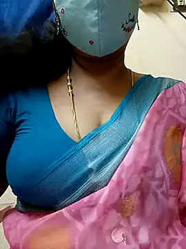 Snapshot of sushma26 chatting on 07/29/26, 05:11 sushma26 online show from 07/29/26, 05:11