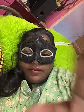 anubabysk12 online show from 12/18/25, 12:27