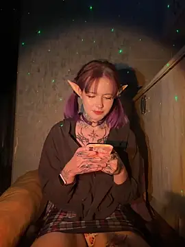 n1ghtcloud online show from 10/13/25, 10:43