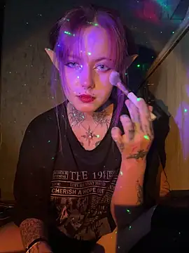 n1ghtcloud online show from 12/04/25, 06:49