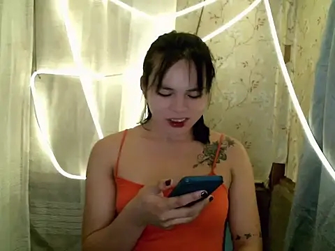 Snapshot of kera_metina chatting on 05/24/26, 11:43 kera metina online show from 05/24/26, 11:43