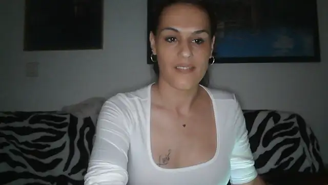 yumara351 online show from 11/15/25, 11:40