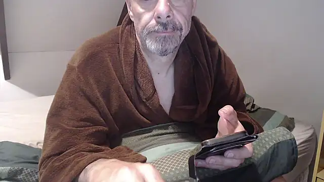 idiotpig66 online show from 03/06/25, 04:38