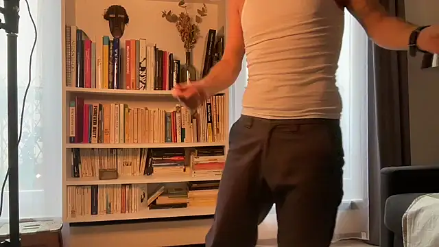 Snapshot of Milkywaymen chatting on 11/06/25, 02:18 Milkywaymen online show from 11/06/25, 02:18