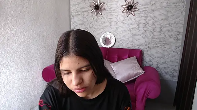 Evagirl69 online show from 04/01/26, 12:17