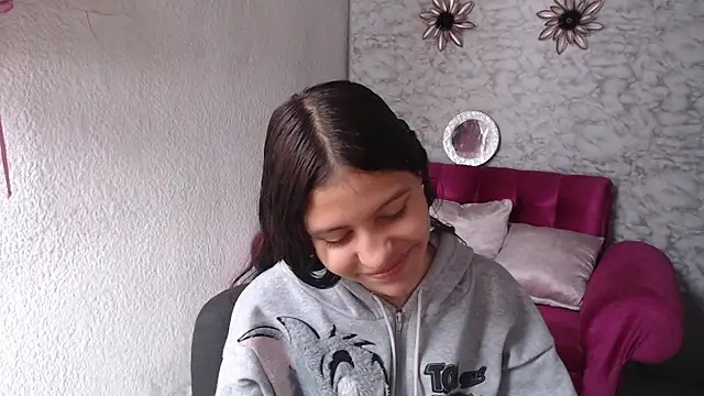 Evagirl69 online show from 04/06/26, 12:17