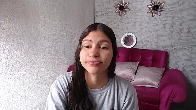 Evagirl69 online show from 04/07/26, 12:16