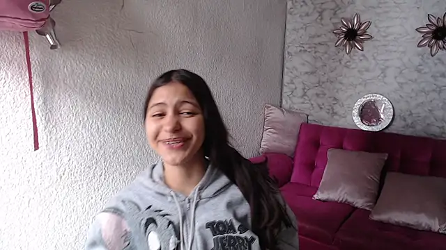 Evagirl69 online show from 05/19/26, 12:22