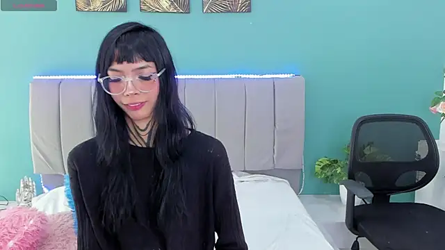 Snapshot of Rizeth chatting on 09/25/25, 01:04 Rizeth online show from 09/25/25, 01:04