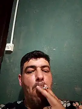 branquinho3 online show from 10/24/25, 03:52