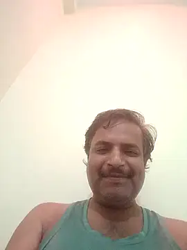 vardh033 online show from 09/17/25, 08:05