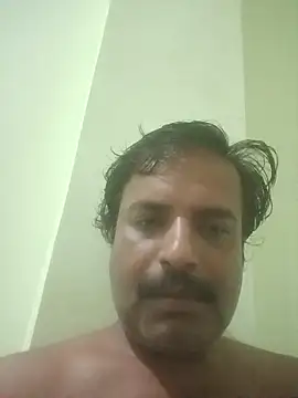 vardh033 online show from 09/28/25, 02:28