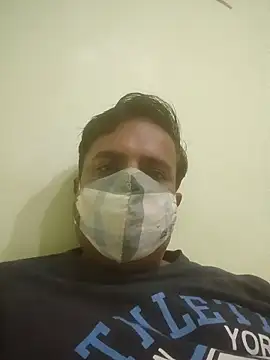 vardh033 online show from 10/19/25, 03:23