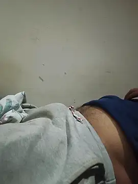 vardh033 online show from 11/26/25, 09:16