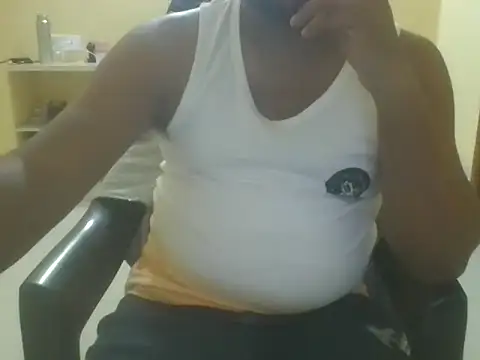 Snapshot of jai9272 chatting on 11/19/25, 03:45 jai9272 online show from 11/19/25, 03:45