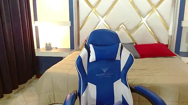 veronica em1 online show from 02/27/26, 01:33