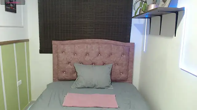 veronica em1 online show from 04/08/26, 01:11