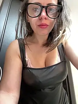 ladywithbigass online show from 03/18/25, 08:58