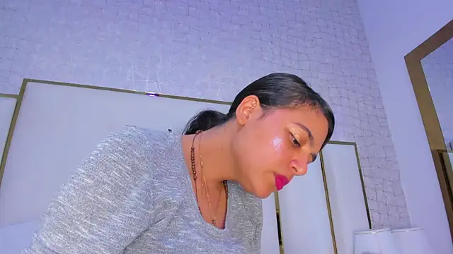 thalia888  online show from 12/18/25, 07:42