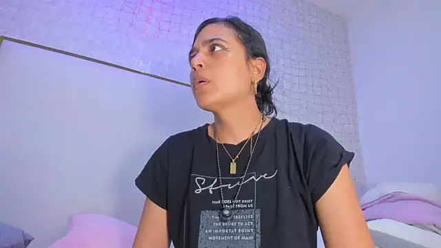 thalia888  online show from 02/18/26, 07:10