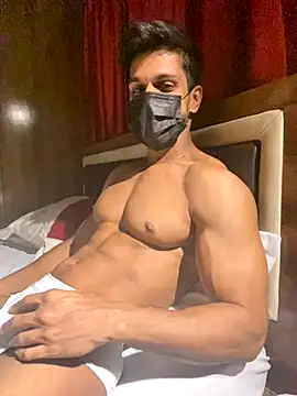 Snapshot of fitxrs chatting on 09/28/25, 02:33 fitxrs online show from 09/28/25, 02:33