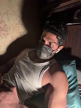 Snapshot of fitxrs chatting on 10/14/25, 06:09 fitxrs online show from 10/14/25, 06:09