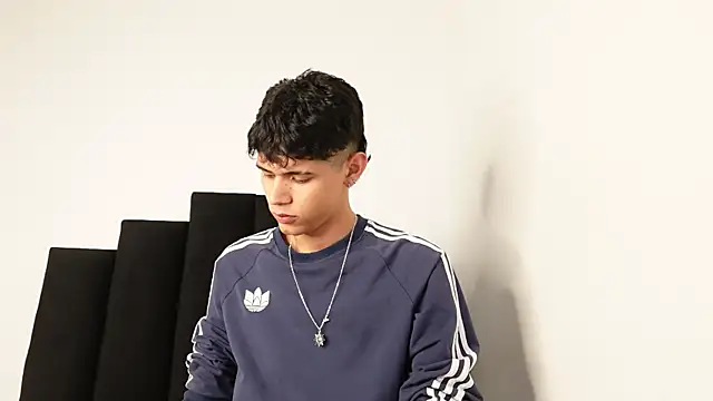 alexmark  online show from 09/29/25, 07:30