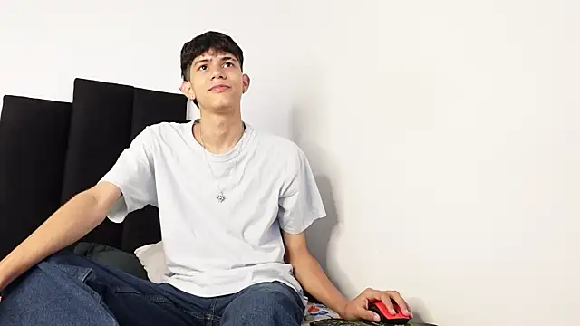 alexmark  online show from 10/02/25, 02:02