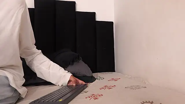 alexmark  online show from 03/20/26, 05:07