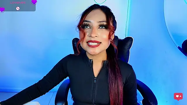 Snapshot of Naiaa_Cruz chatting on 05/21/26, 07:43 Naiaa Cruz online show from 05/21/26, 07:43