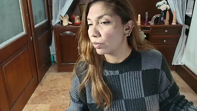 Snapshot of SexyRachel_ chatting on 05/19/26, 11:49 SexyRachel online show from 05/19/26, 11:49