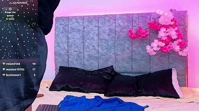 Snapshot of Lilith_morgan01 chatting on 10/08/25, 03:53 Lilith morgan01 online show from 10/08/25, 03:53