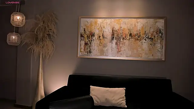 Snapshot of TiffannySins chatting on 12/05/25, 03:04 TiffannySins online show from 12/05/25, 03:04