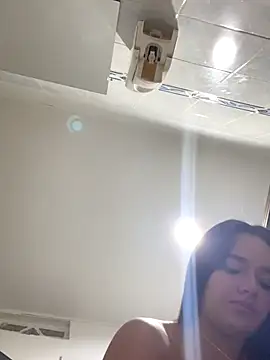 Luciaparker03 online show from 11/20/25, 02:50