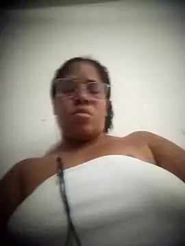 Big ass submissive online show from 03/27/26, 02:06