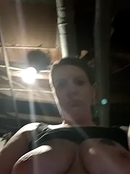 Snapshot of DeziBaby1087 chatting on 03/29/26, 07:41 DeziBaby1087 online show from 03/29/26, 07:41