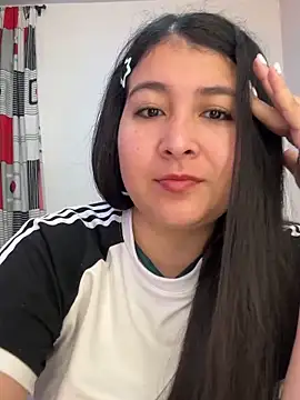 evelyn 1702 online show from 11/02/25, 08:11