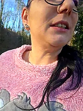 Swiss Lady online show from 11/29/25, 10:51