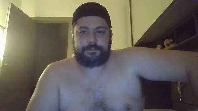 giuseppelovisi85 online show from 10/12/25, 11:37