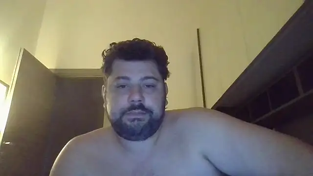 giuseppelovisi85 online show from 10/22/25, 06:24